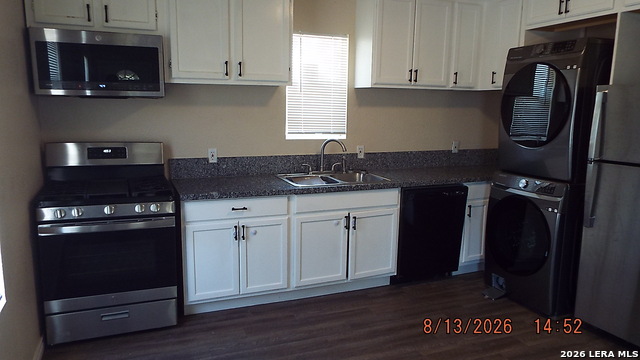 508 W Baetz Property Photo 4