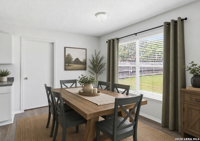 1127 Stone Arch Property Photo 4