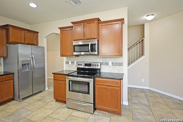 2231 Hawk Dr Property Photo 7