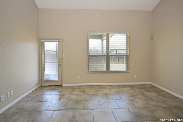 2231 Hawk Dr Property Photo 10