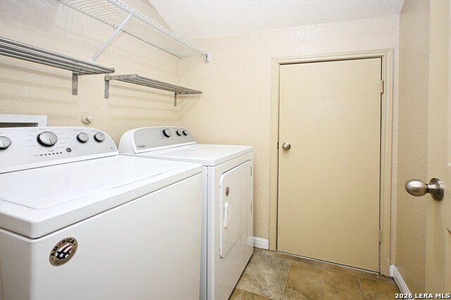 2231 Hawk Dr Property Photo 25