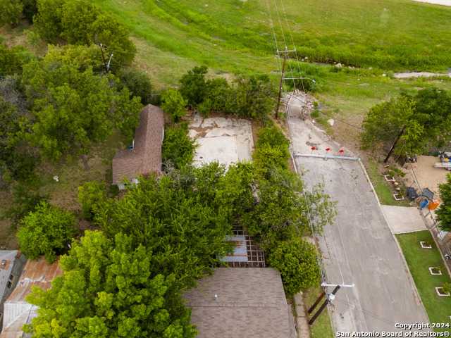 713 N Navidad St Property Photo 5