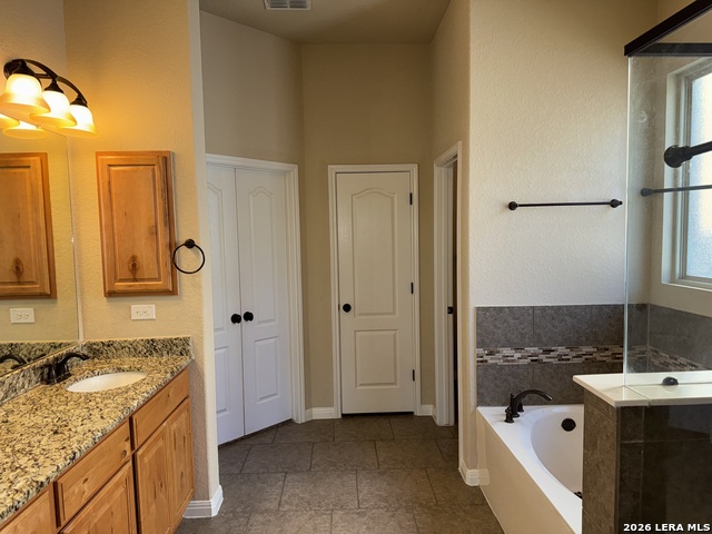 9827 Catell Property Photo 11