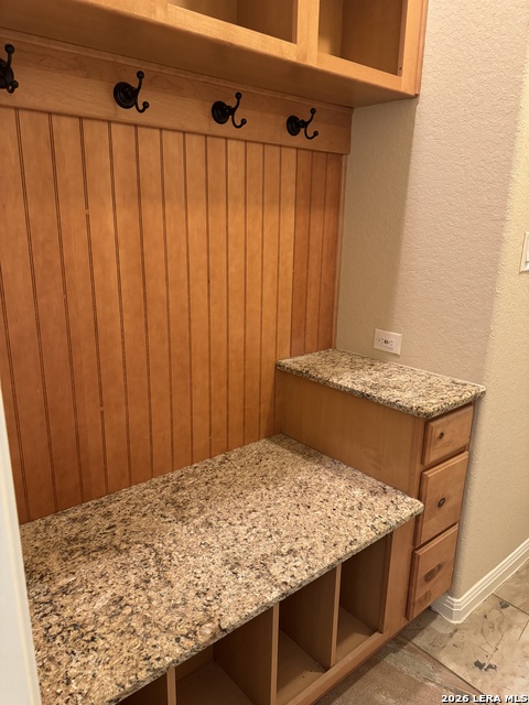 9827 Catell Property Photo 22