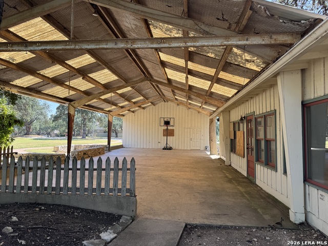 9827 Catell Property Photo 33