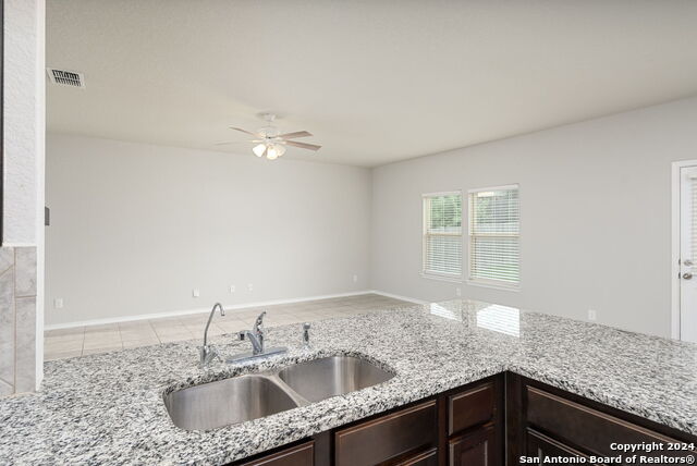 140 Hunters Spg Property Photo 8