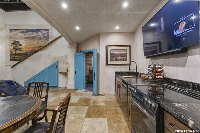 7231 Stonewall Property Photo 10