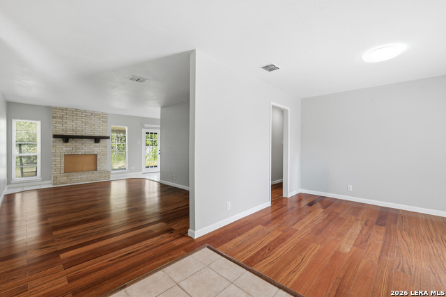 11403 Spring Crest St Property Photo 5