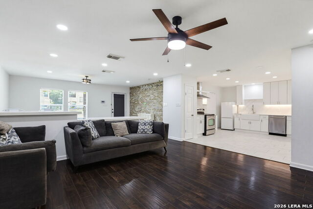 9831 Alexa Pl Property Photo 9