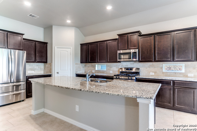 29633 Elkhorn Rdg Property Photo 6