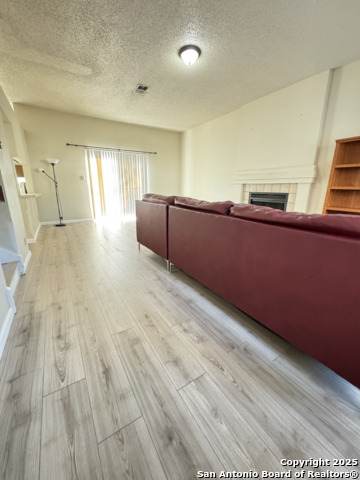 230 Saddlebrook Dr Property Photo 4