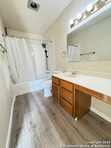 230 Saddlebrook Dr Property Photo 28