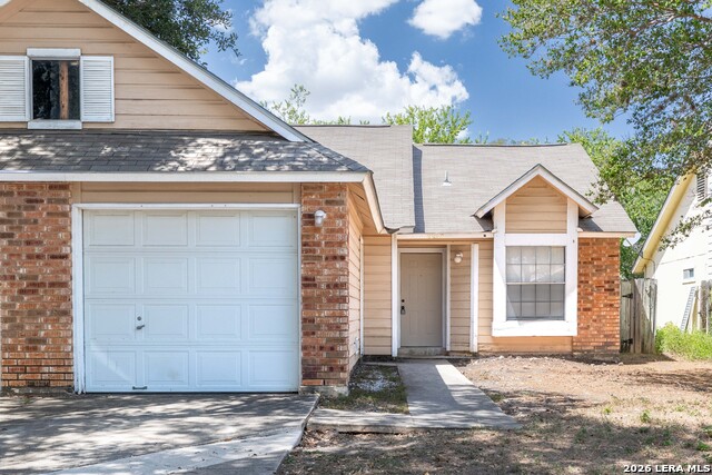 9213 Shadow Crest Dr Property Photo 1