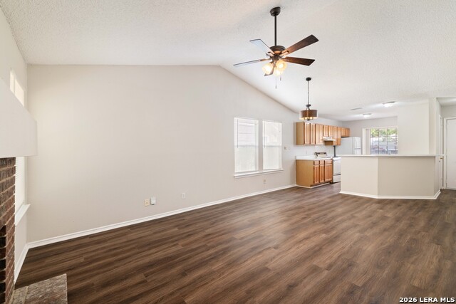 9213 Shadow Crest Dr Property Photo 7