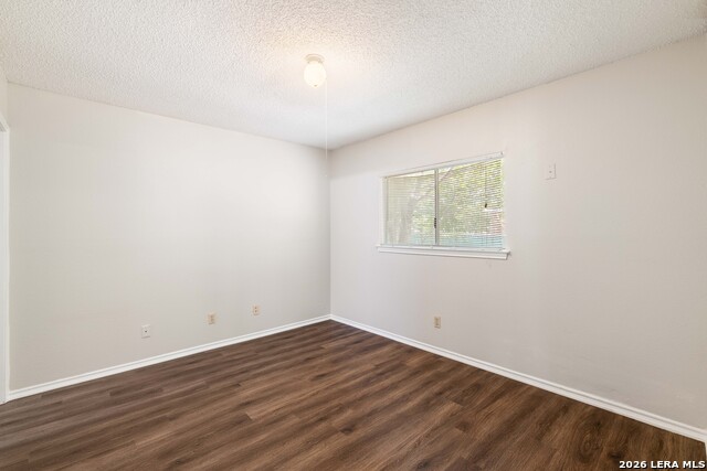 9213 Shadow Crest Dr Property Photo 14
