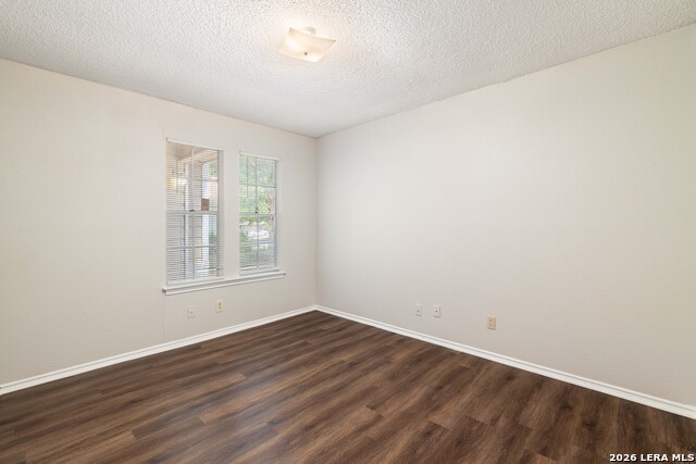 9213 Shadow Crest Dr Property Photo 17