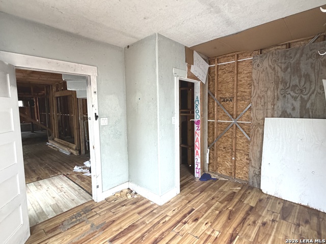1122 Delaware St Property Photo 8