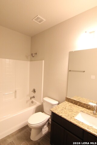 310 Creekside Curv Property Photo 9