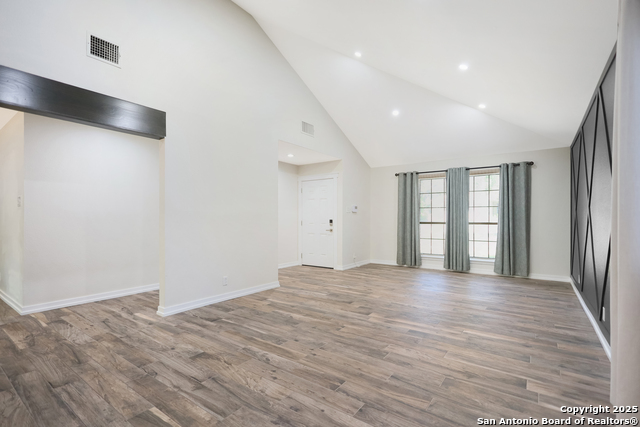 8605 Wood Peak Property Photo 9