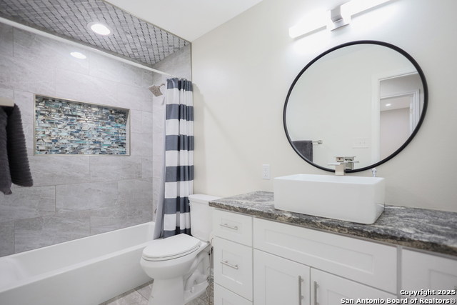 8605 Wood Peak Property Photo 27