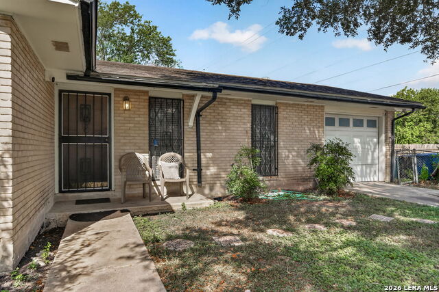 335 Park Plz Property Photo 1