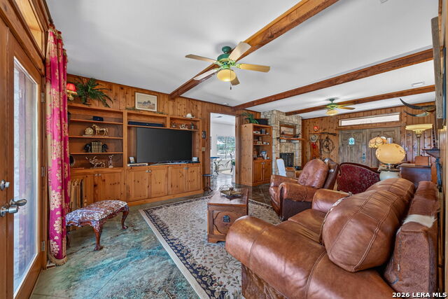 1348 Live Oak Rdg Property Photo 11
