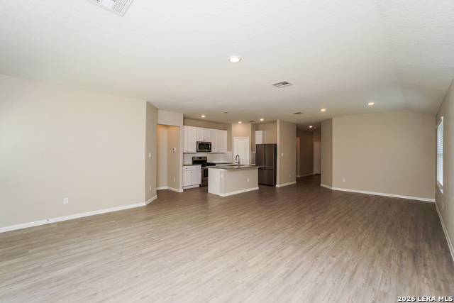 1224 Treehouse Property Photo 3