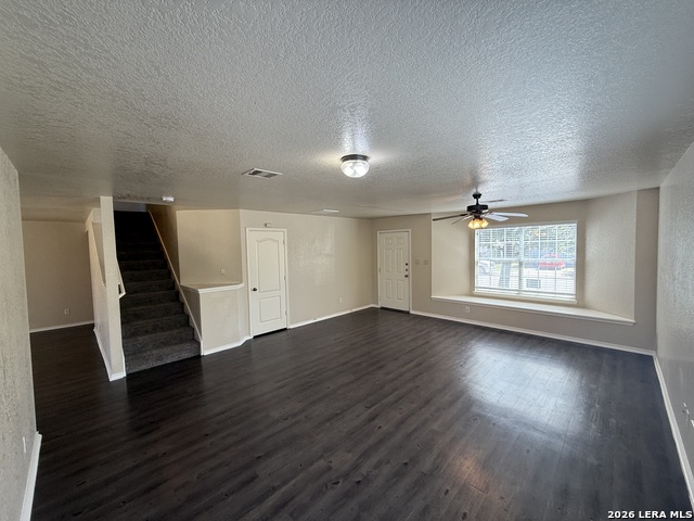 11127 Vollmer Ln Property Photo 5