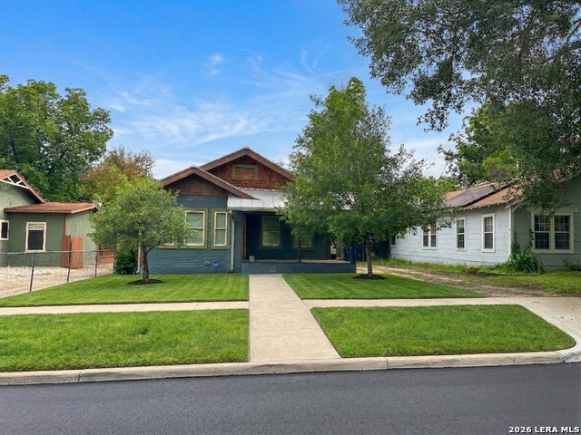 1019 W Elsmere Pl Property Photo 1