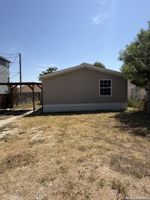 1204 W Houston St Property Photo 2