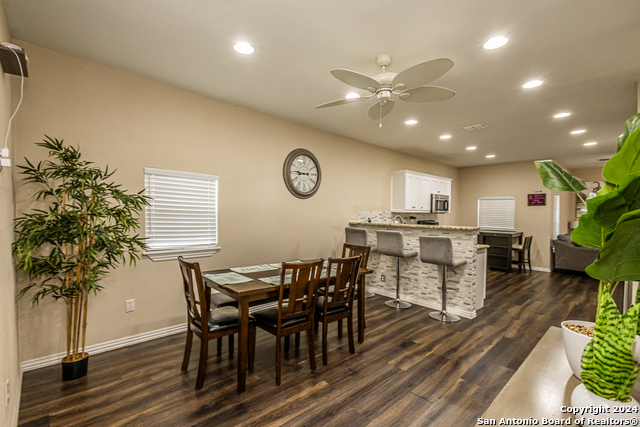 1202 N Center Property Photo 9