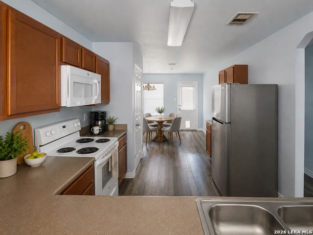 7923 Maple Leaf Property Photo 12