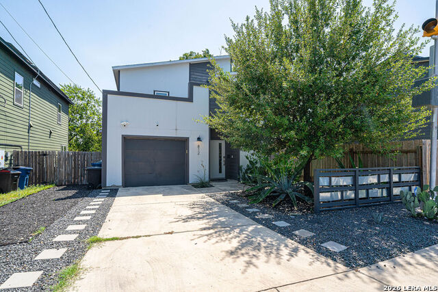 812 N GEVERS ST Property Photo 1
