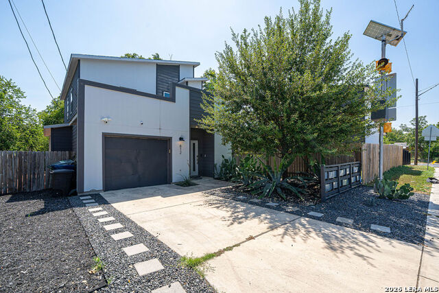812 N Gevers St Property Photo 2