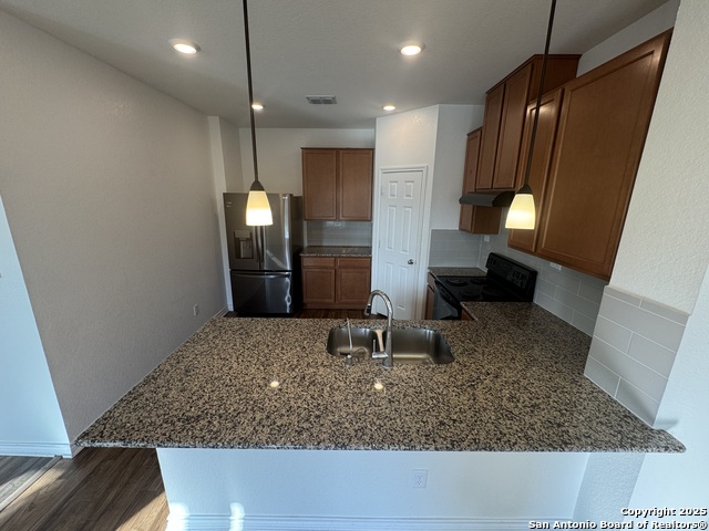 3218 Comanche Xing Property Photo 5