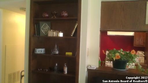 5944 Danny Kaye Dr Property Photo 7