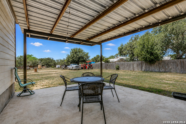 25375 Us Highway 281 S Property Photo 28