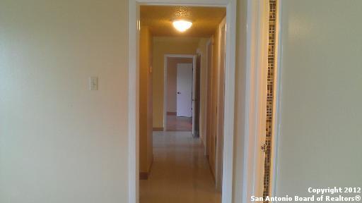 5806 Shadow Glen Property Photo 6