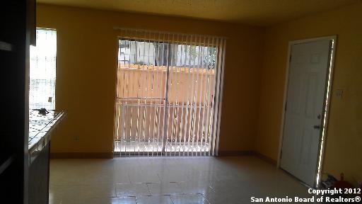 5806 Shadow Glen Property Photo 13
