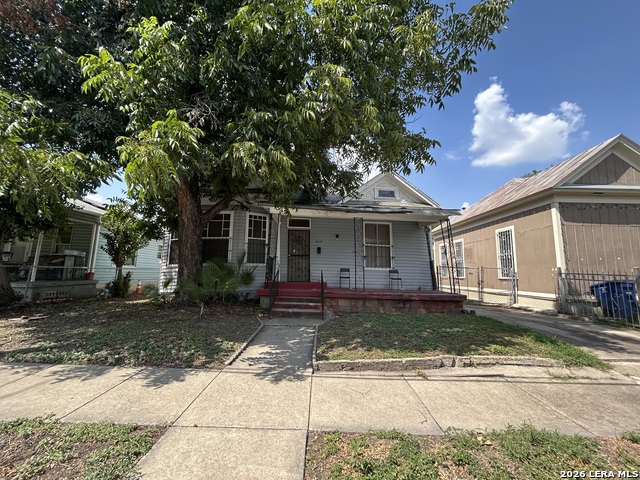2419 W Houston St Property Photo 1