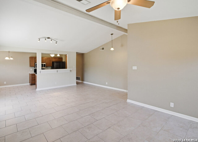 13422 Pebble Cir Property Photo 5