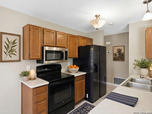 13422 Pebble Cir Property Photo 11
