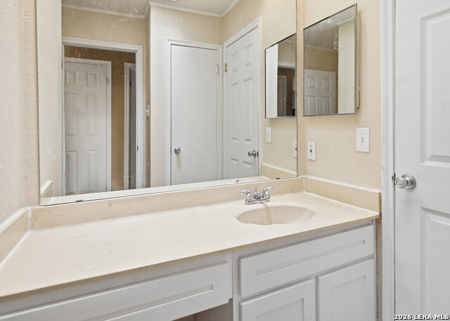 13422 Pebble Cir Property Photo 19