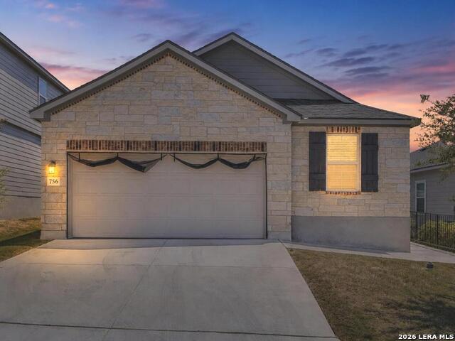 756 Fort Leonard Property Photo 3