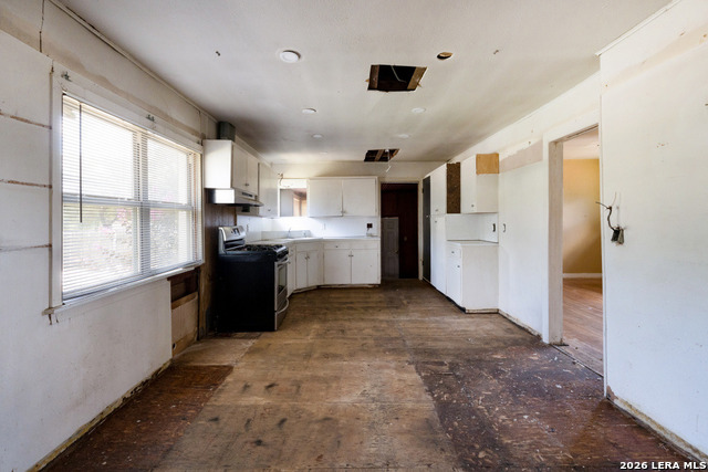 231 Elm Ave Property Photo 7
