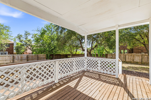 9618 Orchid Mdws Property Photo 21