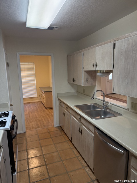 101 Creekside Drive Property Photo 5