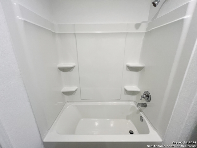 736 Bullsnake Trl Property Photo 20