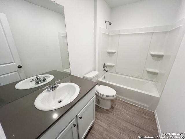 736 Bullsnake Trl Property Photo 32