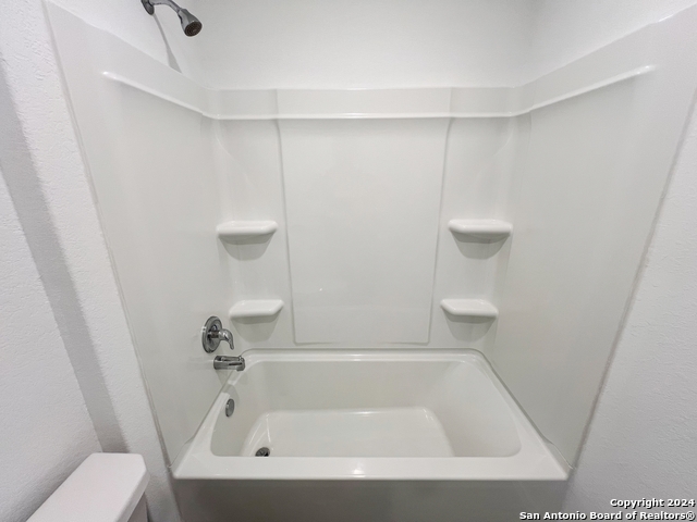736 Bullsnake Trl Property Photo 33